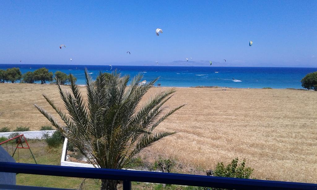 Nirvana Beach Hotel Theológos エクステリア 写真